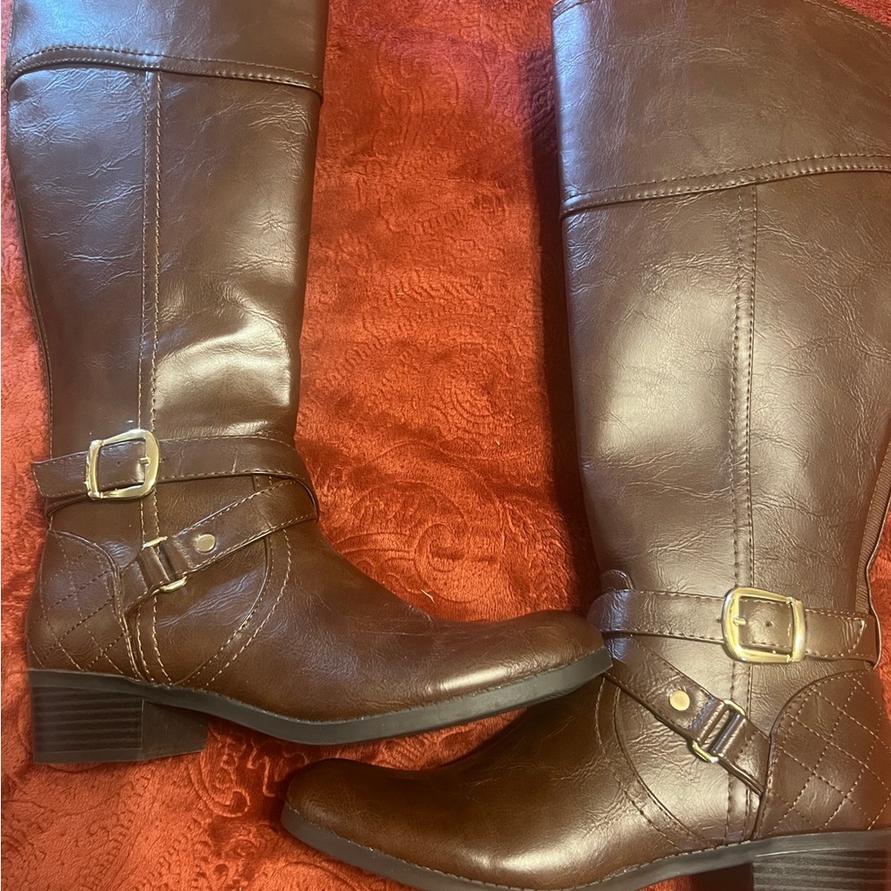 Brown Leather Wide Calf Knee-High Boots Gold Buckles/zipper 
#Western #Festival